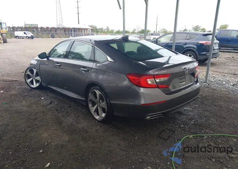 2018 Honda Accord Touring 2.0T из США, поврежденный, VIN 1HGCV2F90JA045517